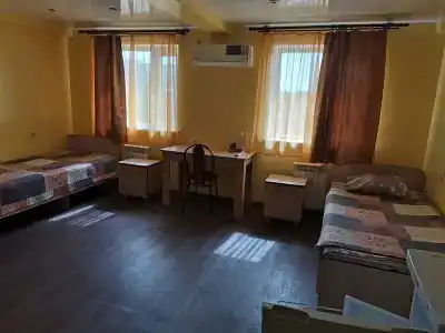 Свои люди - 19