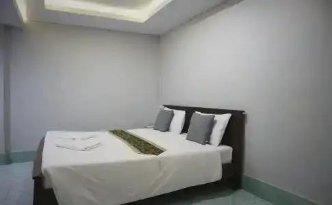 Marina hut guest house - 4