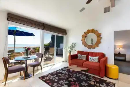 Sea & Sand Inn - 17