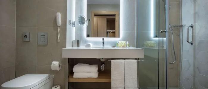 Doubletree By Hilton Center - 41