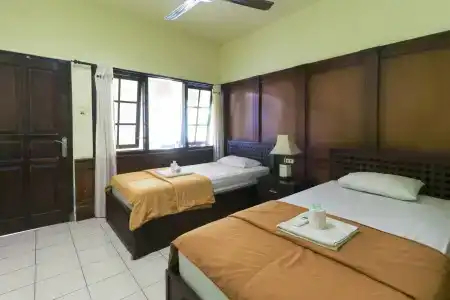 Sari Indah Cottages - 4