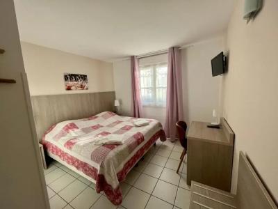 Hôtel Les Arcades - 33