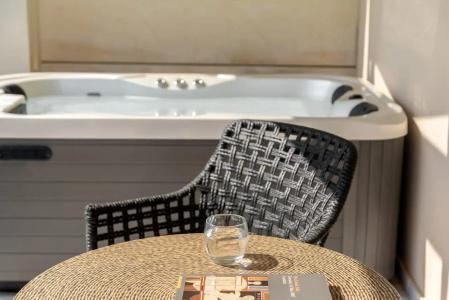 Macaris Suites & Spa - 79