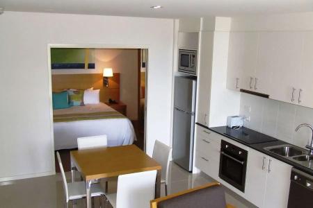 Ramada by Wyndham - 8