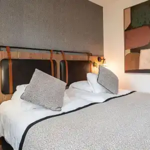 Mercure Carcassonne Porte De La Cité - 44