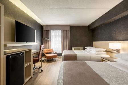 Days Inn by Wyndham Toronto West - 13