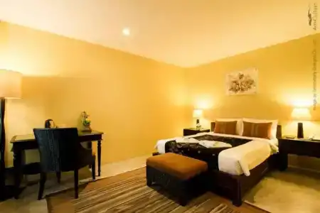 Baan Phuanda Phuket - 2