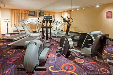 Holiday Inn Express & Suites-Golden Valley, an IHG - 13
