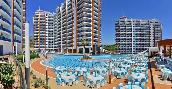 Azura Complex - 20
