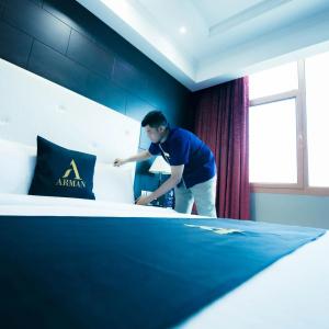 Arman Juffair Mall - 43