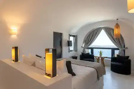 Charisma Suites - 2