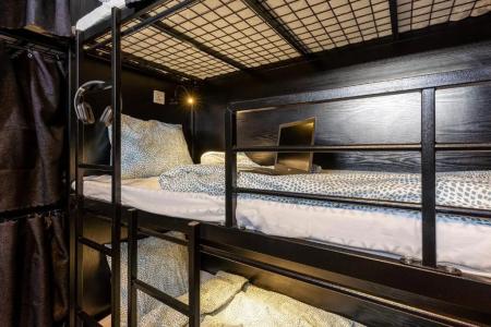 Bee Hostel - 1