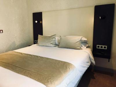 Best Western Empire Elysees - 72