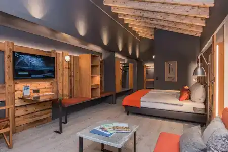 BaseCamp - 6