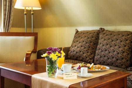 Romance & Family Suites - 95