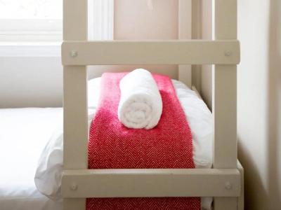 Montacute Boutique Bunkhouse - 15