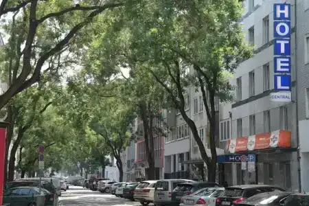 CENTRAL Duesseldorf - 0