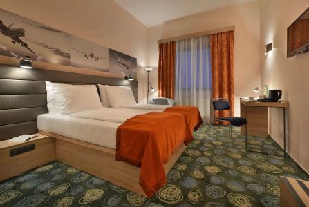 Ramada Airport Prague - 4