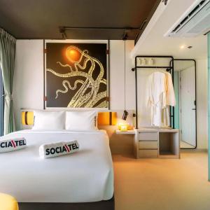 SocialTel Samui - Adults - 29