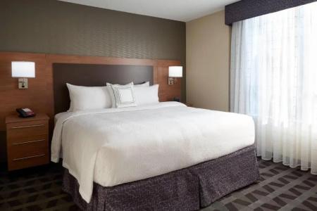 TownePlace Suites by Marriott - 31