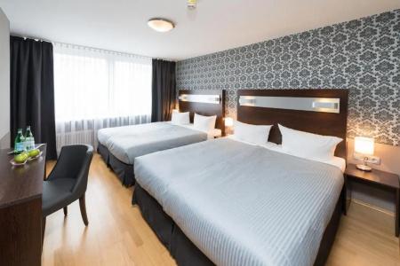 Munich Inn - Design Hotel - 37