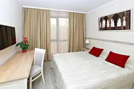 White Rock Castle Suite & SPA - 6