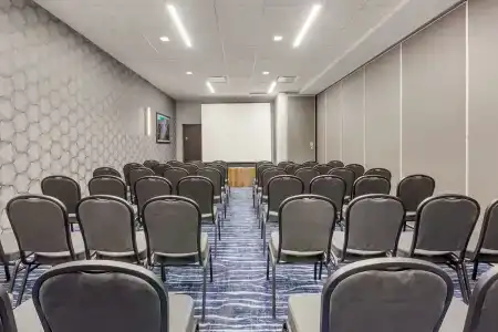 GLō Best Western Corporate Centre - 22