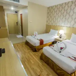 Three Seasons Place - 10