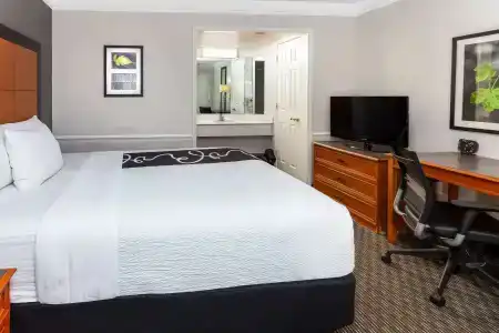 La Quinta Inn by Wyndham I-35 - 4