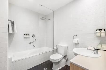 Adina Apartment Barrack Plaza - 92