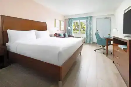 Hilton Garden Inn / The Keys Collection - 125