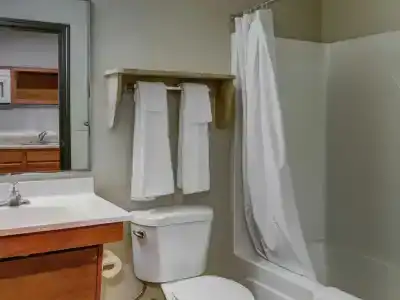 WoodSpring Suites - 34