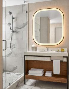 DoubleTree by Hilton Dallas - Love Field - 54