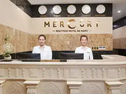 Mercury Boutique - 19