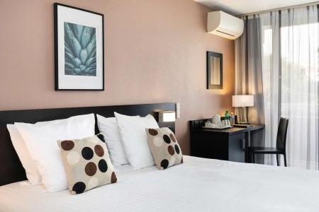Best Western Mediterranee Menton - 65