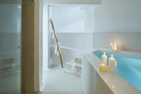 Cosmopolitan Suites - Small Luxurys of the World - 7