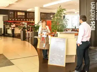 ibis Marseille Centre Euromed - 20
