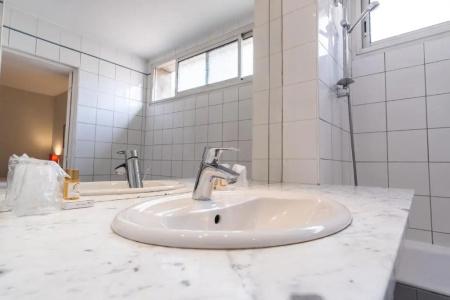 Ours Blanc - Place Victor Hugo - 82