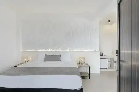Onyx & Suites - 75