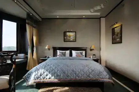 Diplomat Residency - 37