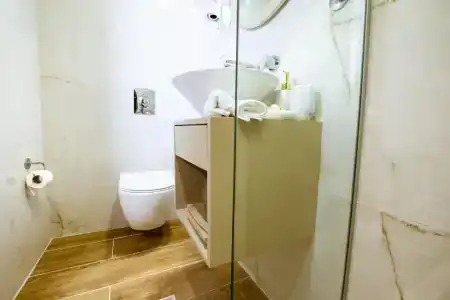 Konmari Boutique Suites - 111