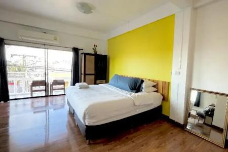Yak Guesthouse - 160