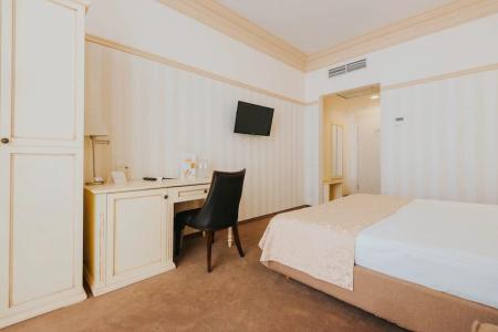 Premier Geneva - 56