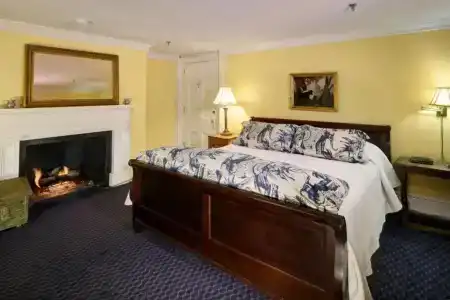 200 South Street Inn - 6