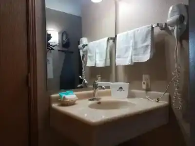 Americas Best Value Inn and Suites - 27