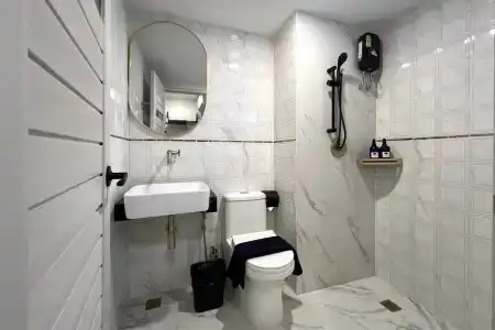 Travelier Hostel - 63