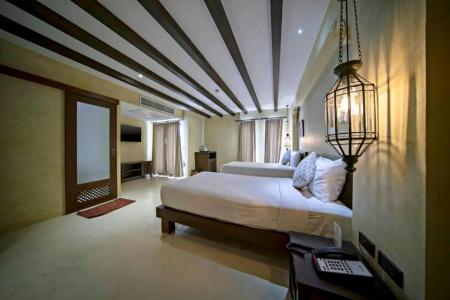 Dewan Bangkok - Sha Certified - 48