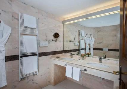 Villa Orselina - Small Luxury - 29