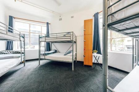 Maze Backpackers - - 30