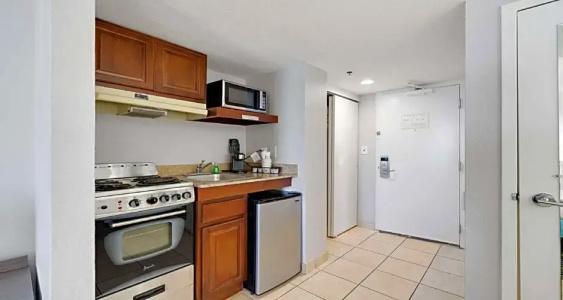 Best Western Plus Holiday Sands Inn & Suites - 68